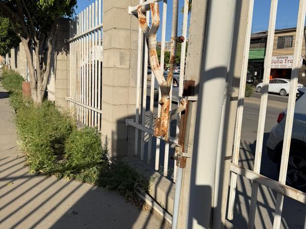 Reemplazo de fusibles en conexión de KPF, foto 6 de 6